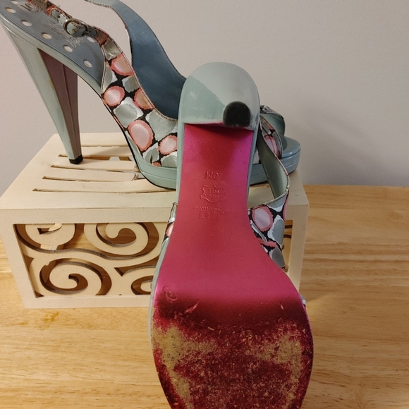 J Lo Shoe size 10 - Picture 6 of 9